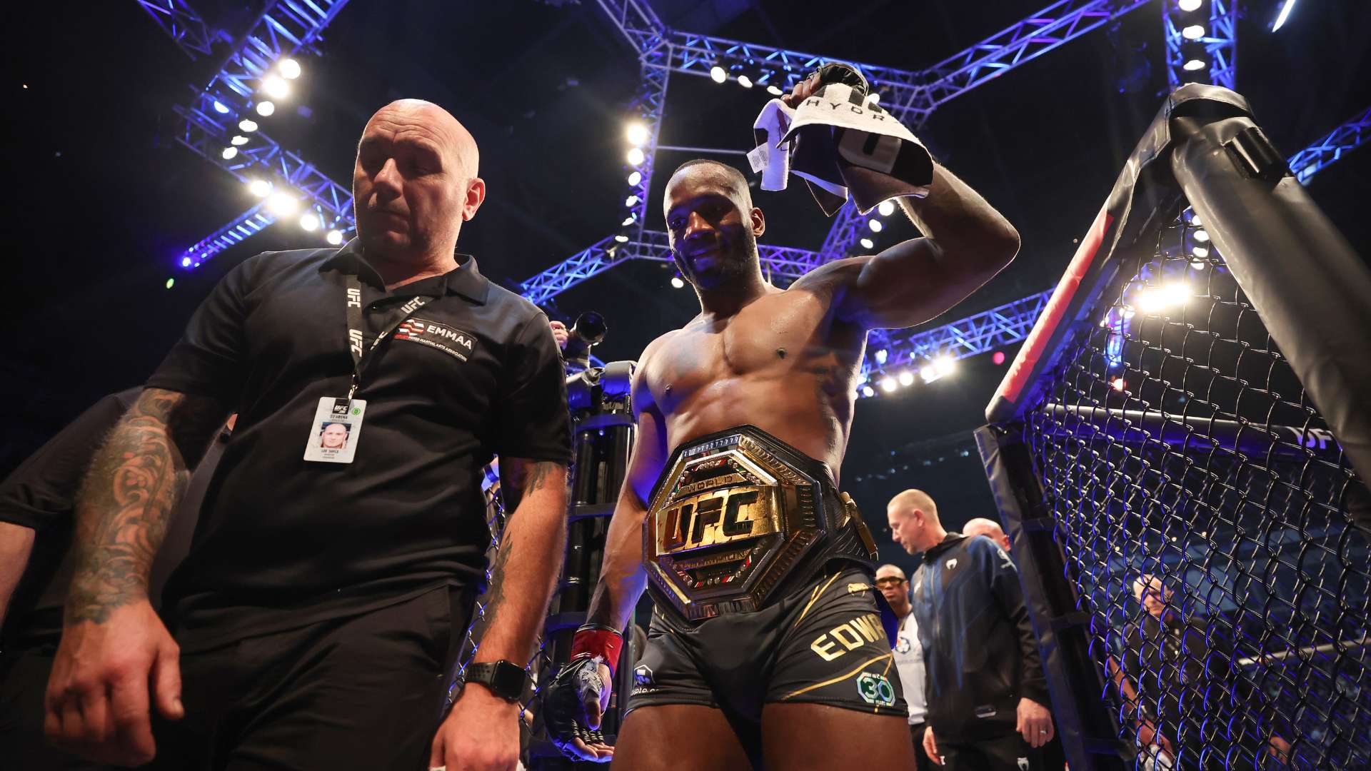 而不仅仅是 而不仅仅是